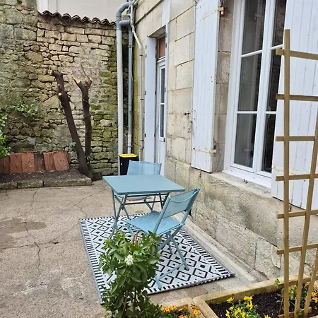 Avec Cour Privée Rochefort (Charente-Maritime)